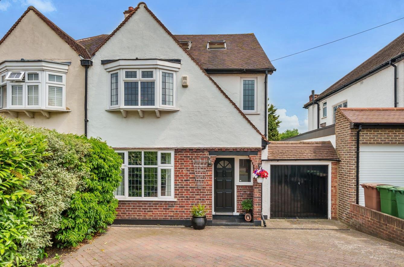 Anglesey Gardens, Carshalton