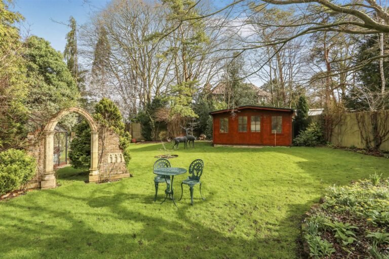 Woodcote Avenue, Wallington Christies Estate Agents