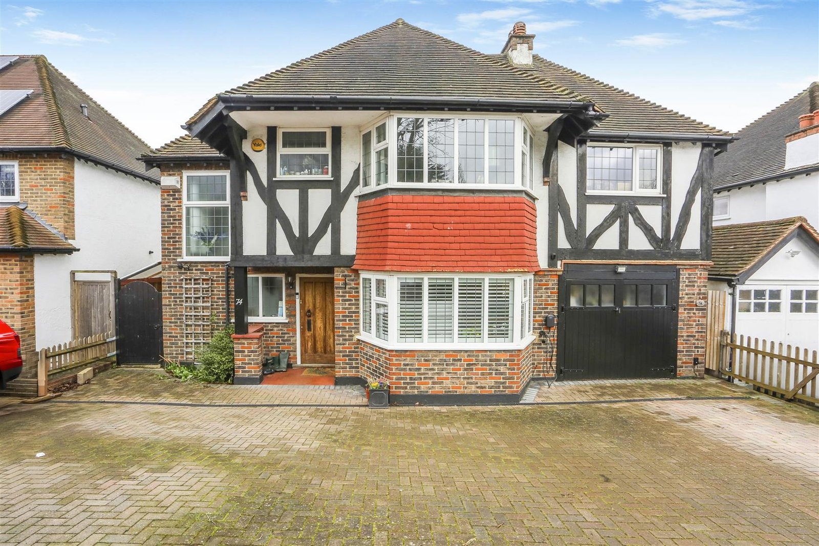 Anne Boleyns Walk, Cheam Village