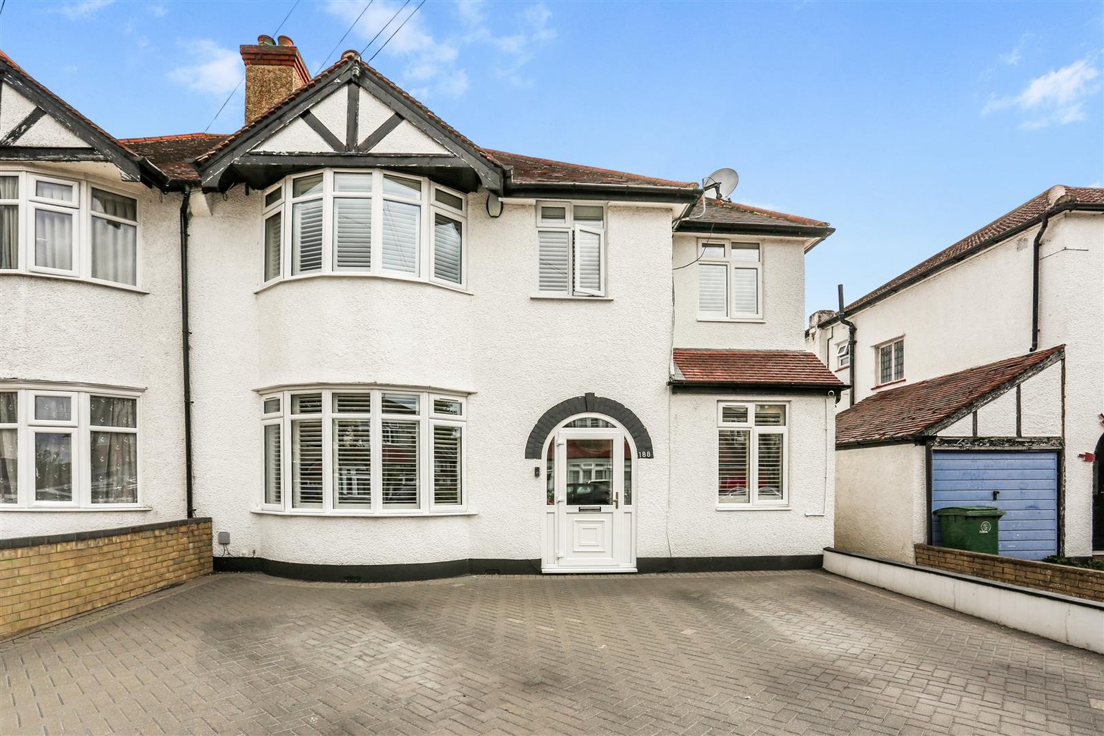 Demesne Road, Wallington